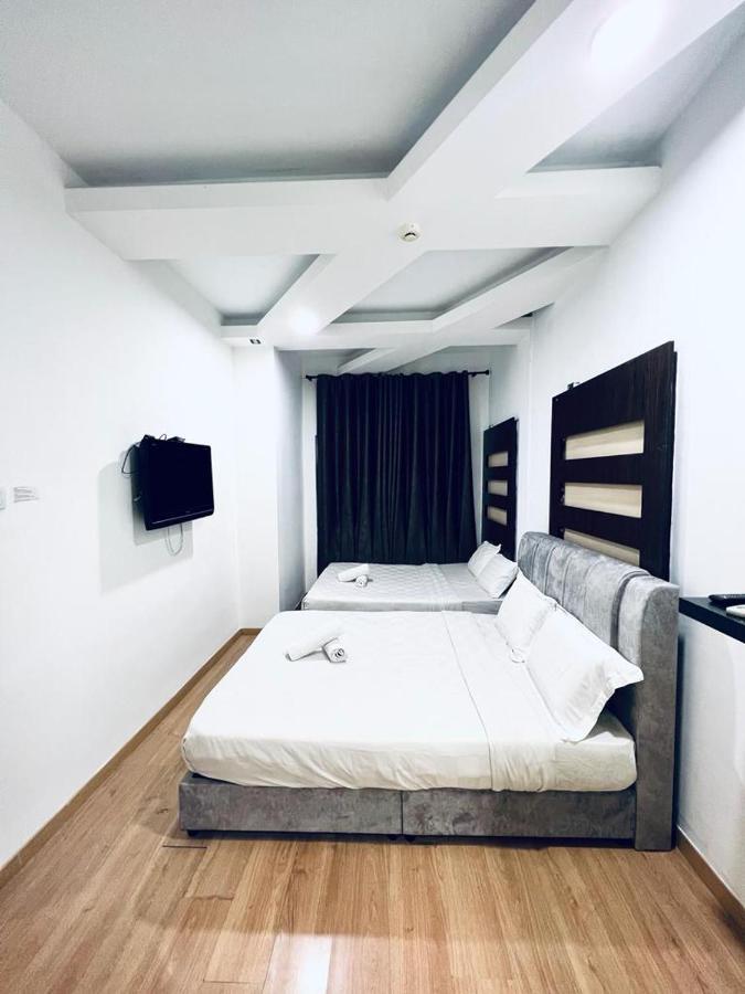V Hotel Melaka 外观 照片